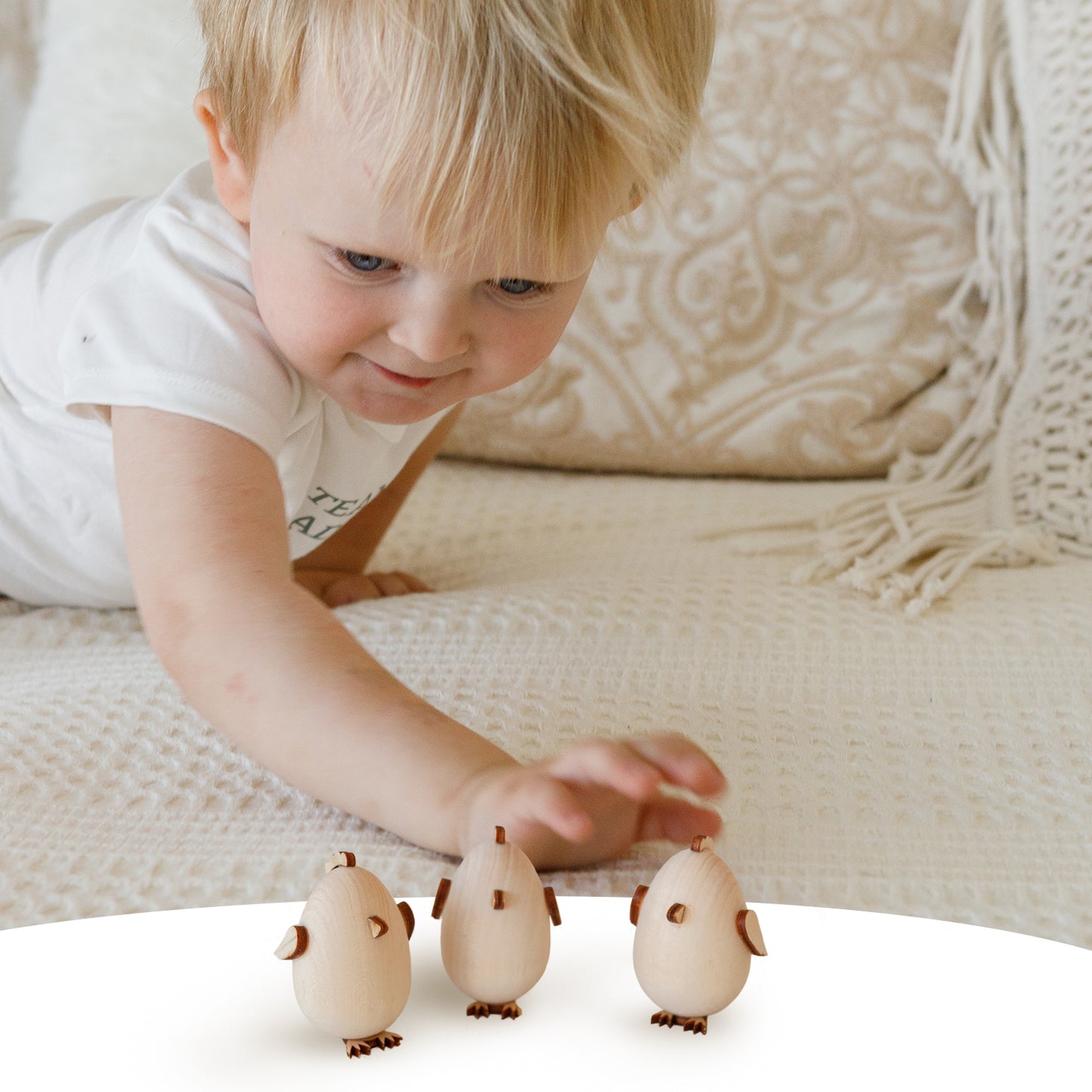 A set for creativity Chicken (3 pieces) self-assembled