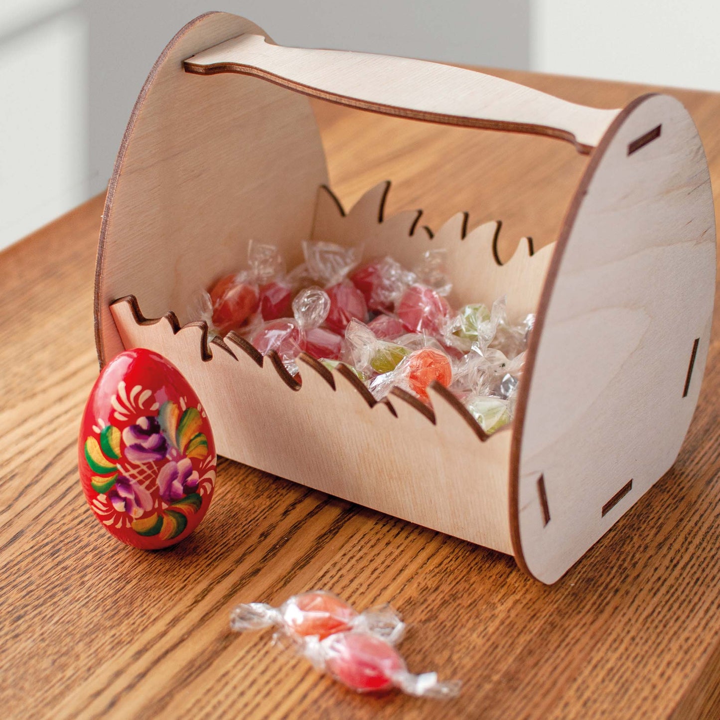 Decor set "Egg basket"