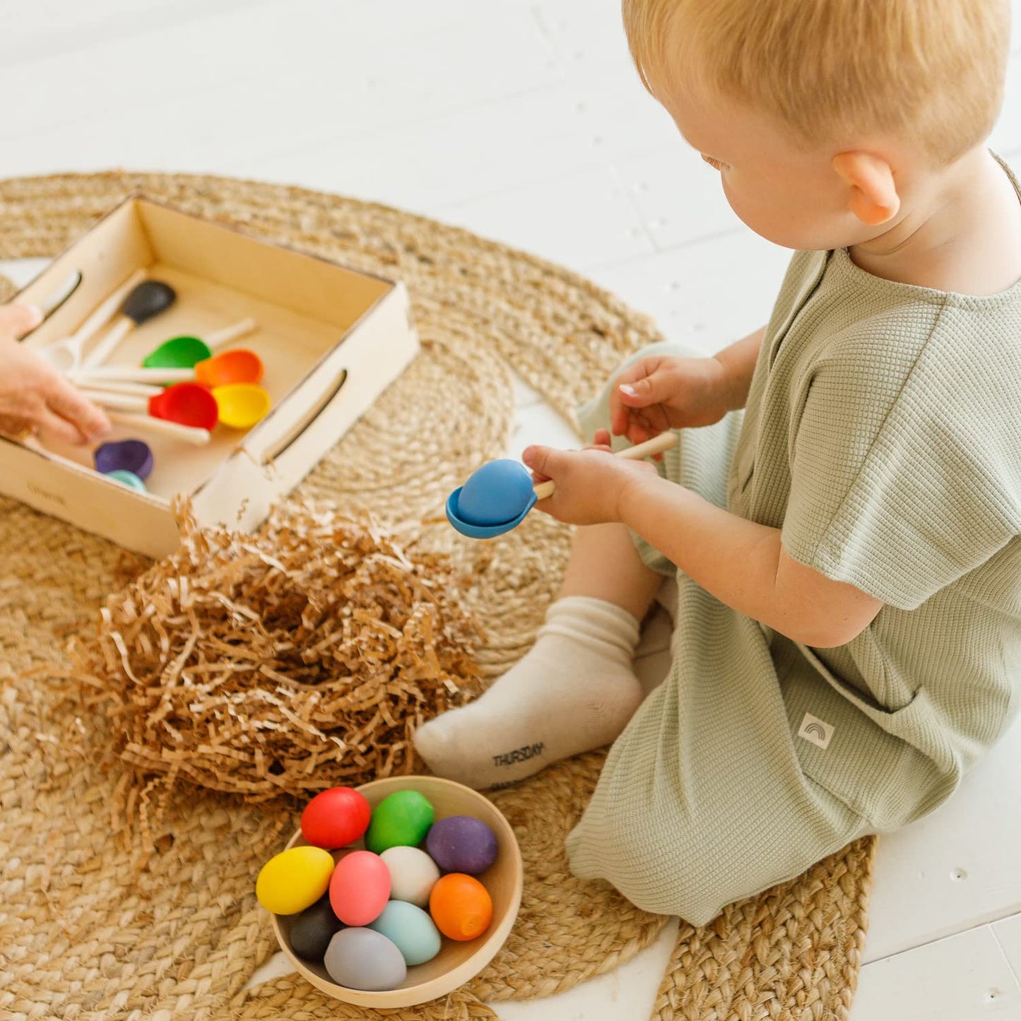 Eggs and Spoons - 12 pcs