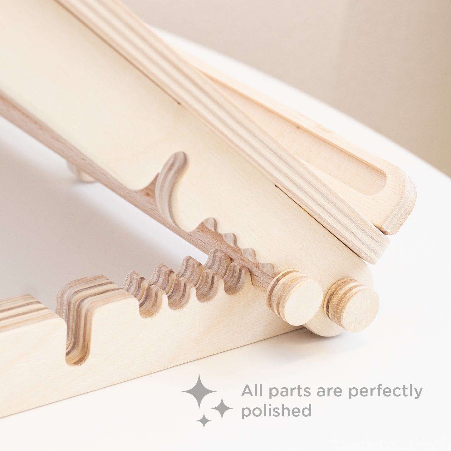 Desktop easel