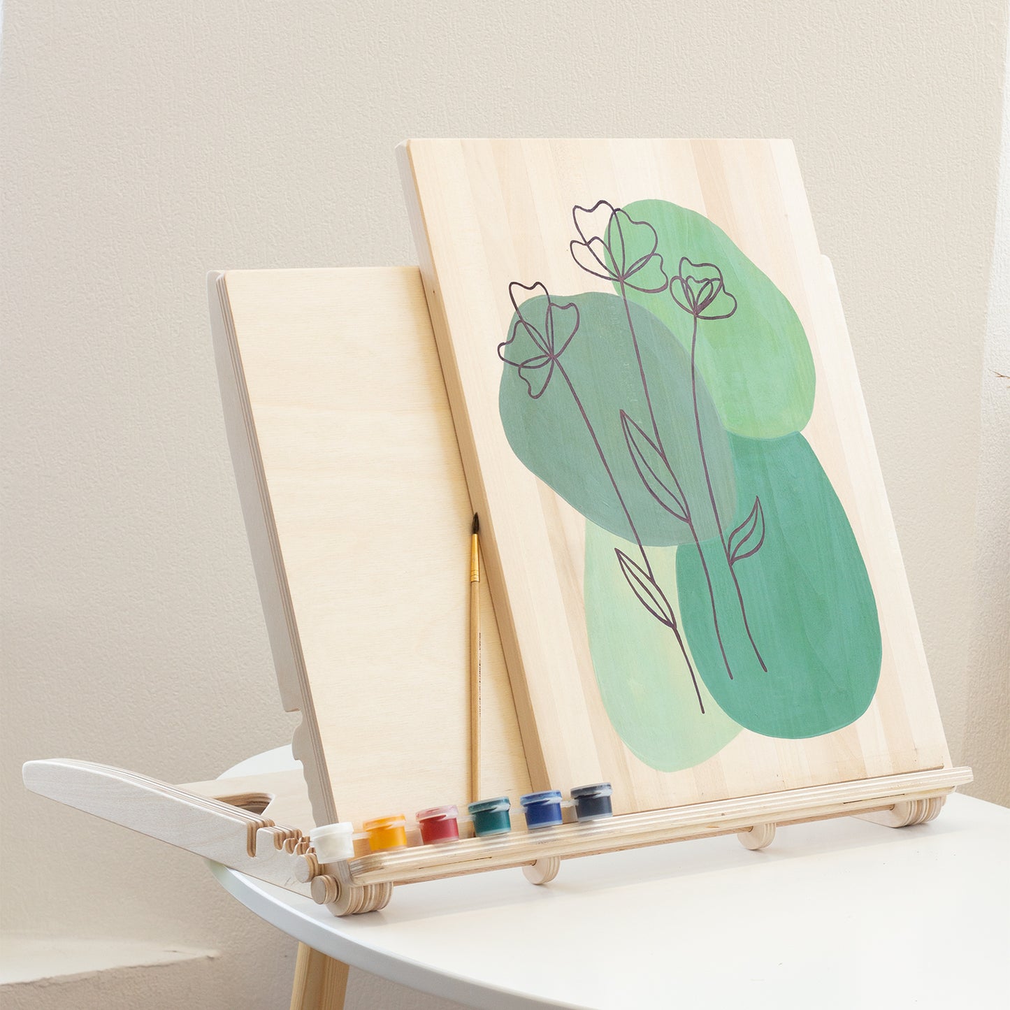 Desktop easel