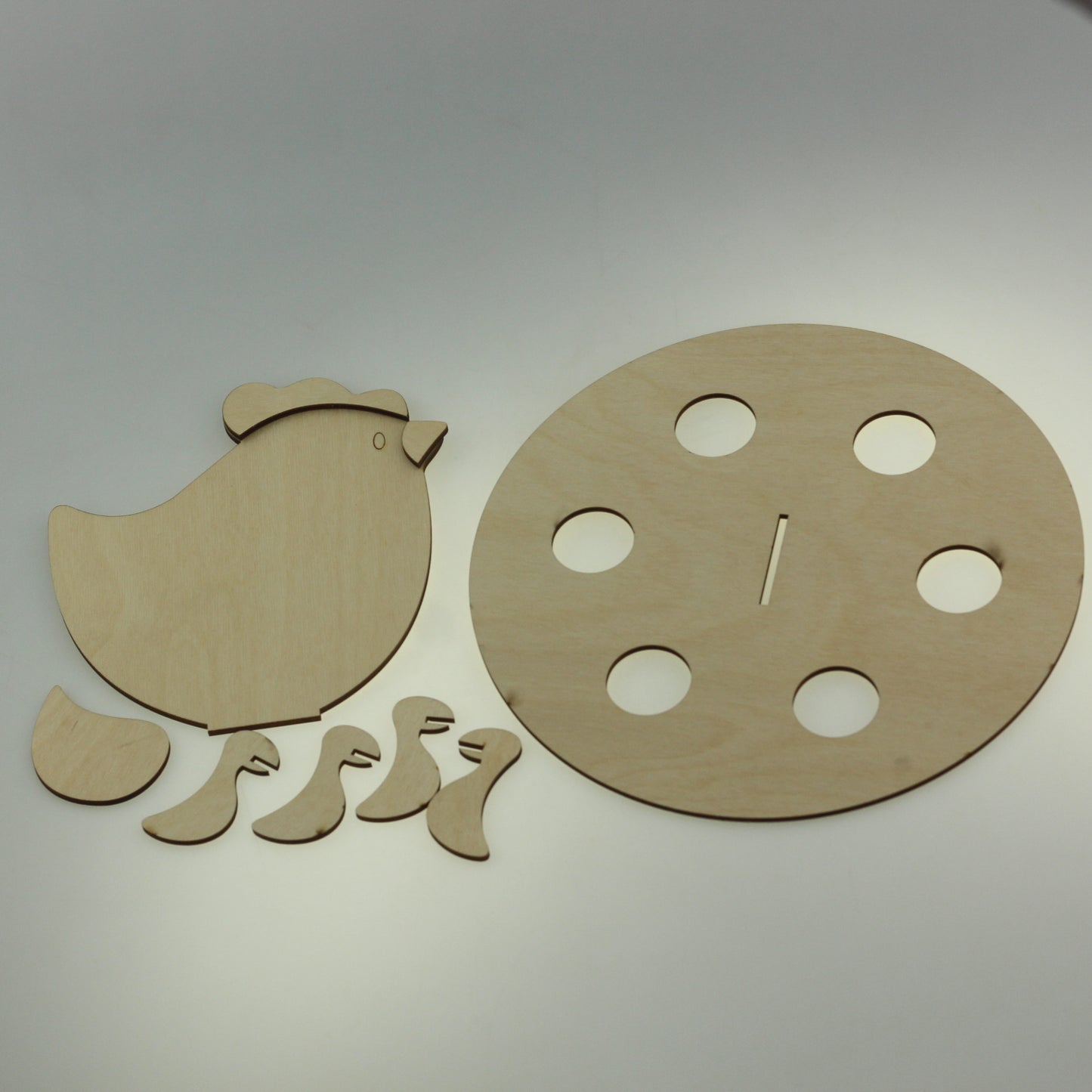 Wooden Egg Stand "Chicken"