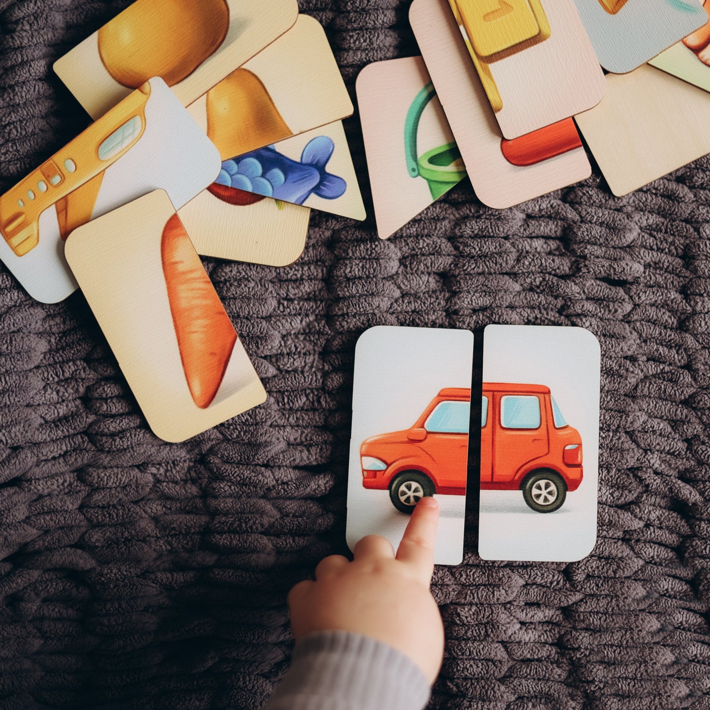 Puzzle halves for toddlers and shadows