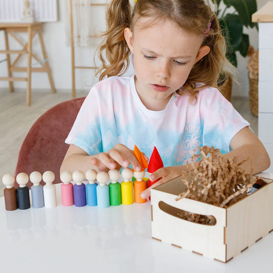 Small Peg Dolls with Hats 12 Colours 3+