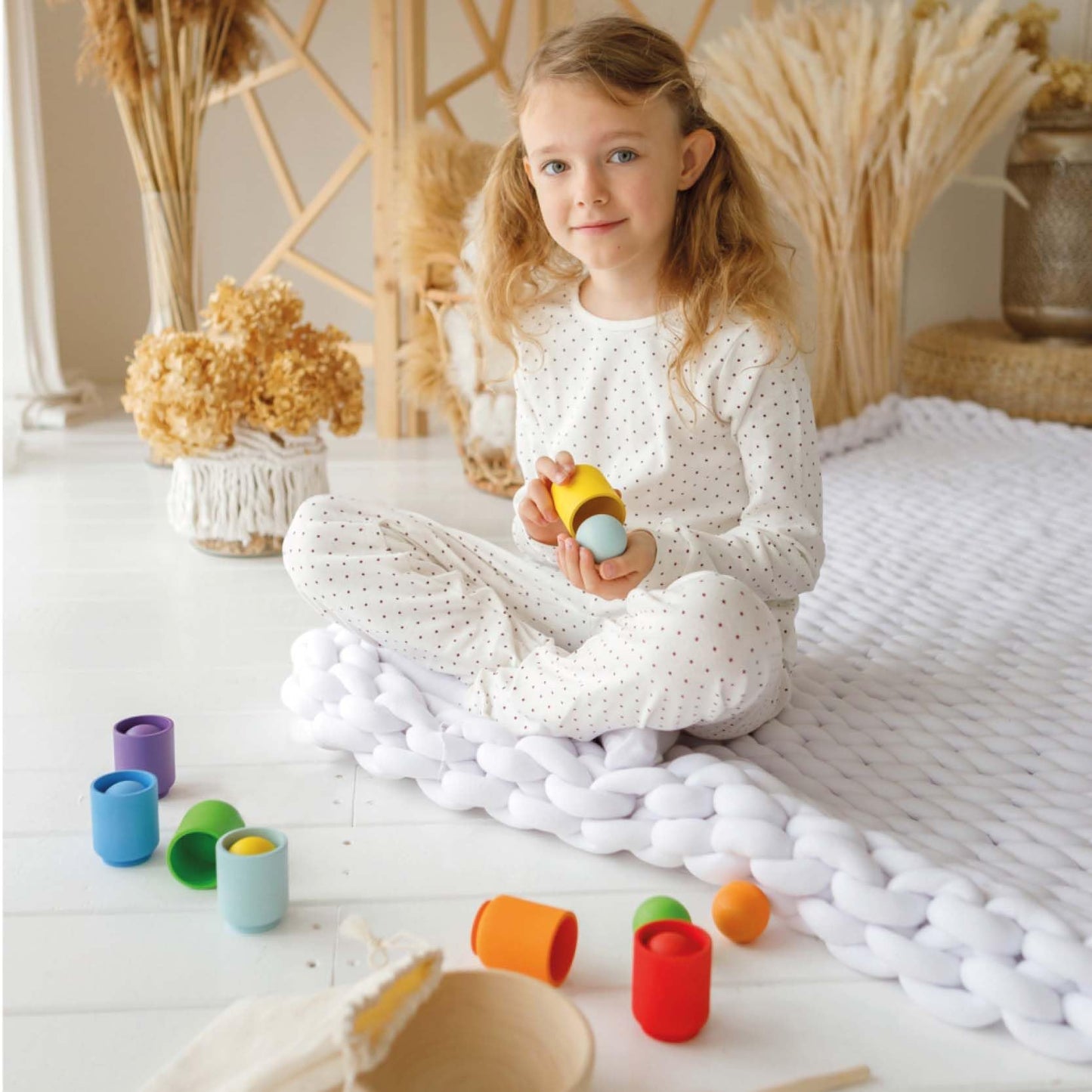 Rainbow Large Balls in Cups вЂ” 7 balls 40 mm